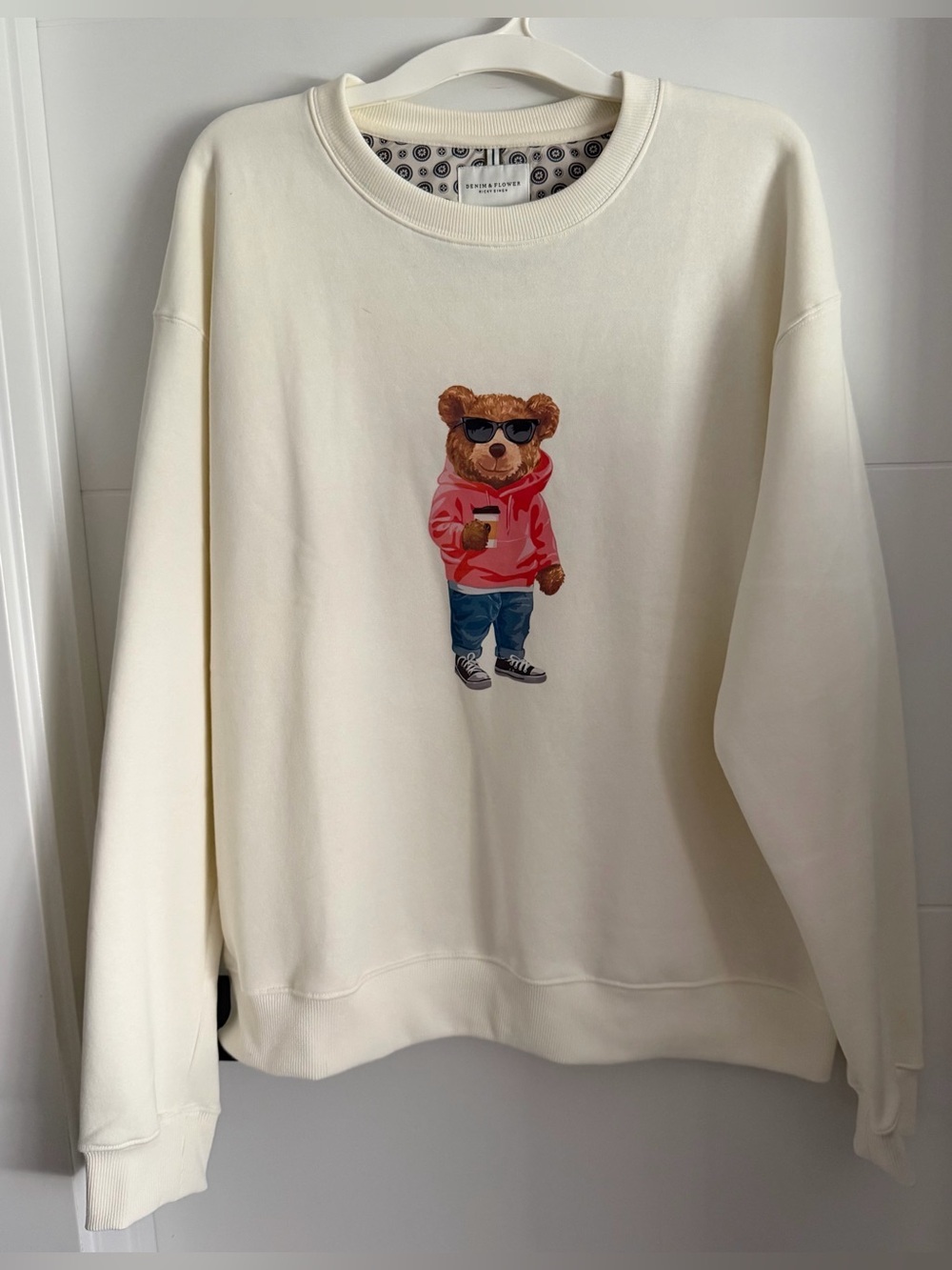 ✨NWT✨Denim & Flower: Graphic Sweatshirt (ptp approx 28in) Size XL